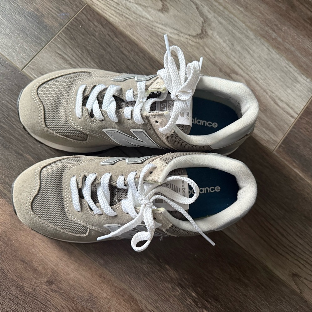 New Balance 574 - Picture 3 of 3